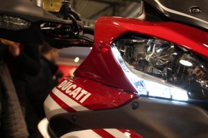 Die Ducati Multistrada gibt es jetzt mit LED Tagfahrlicht